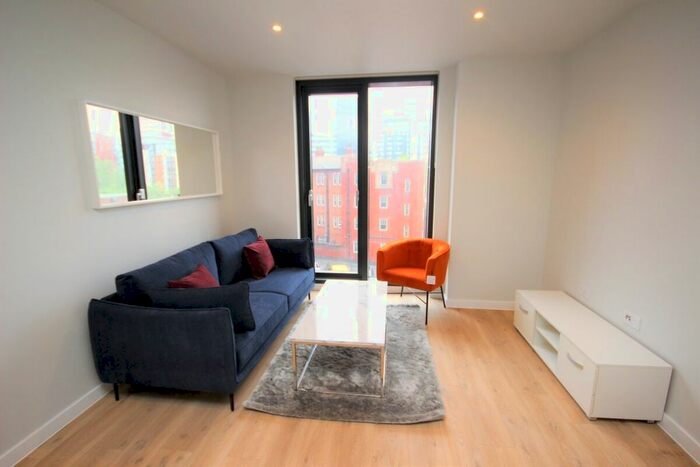 2 Bedroom Flat To Rent In Aspin Lane, Manchester, M4