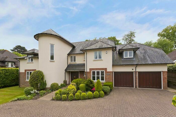 5 Bedroom Detached House To Rent In Cobham, KT11