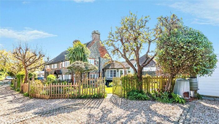 4 Bedroom Cottage For Sale In Felpham Road, Felpham, West Sussex, PO22