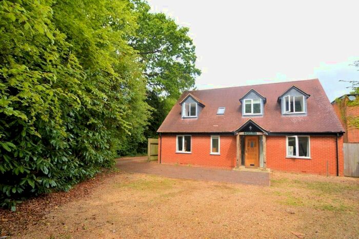 4 Bedroom Detached House To Rent In South Stoke Road, Woodcote, Reading, RG8