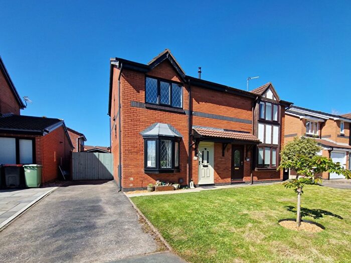 3 Bedroom Semi-Detached House For Sale In Trefoil Close, Thornton, FY5