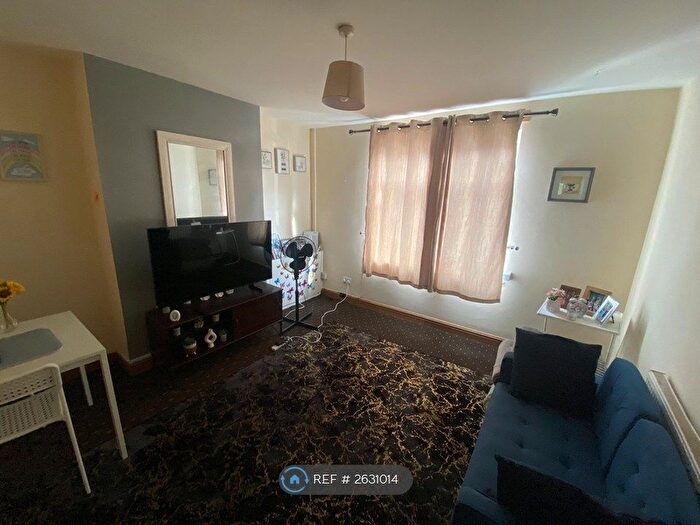 1 Bedroom Flat To Rent In Beoley Road West, Redditch, B98