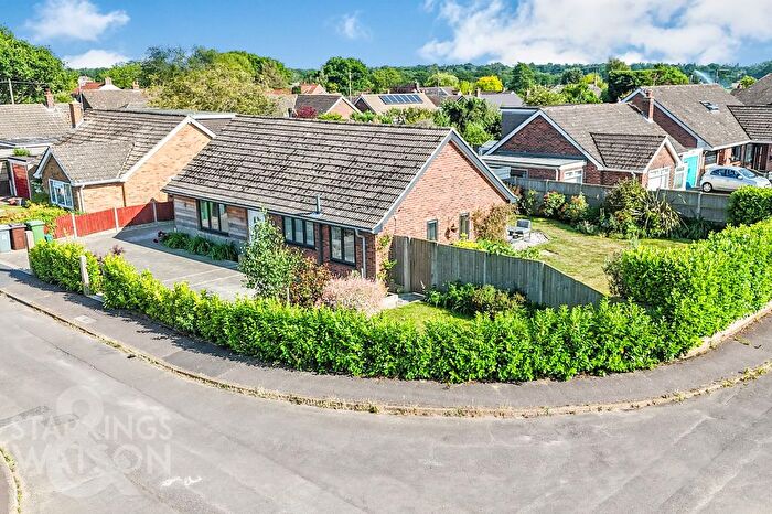 3 Bedroom Detached Bungalow For Sale In Stanford Crescent, Little Plumstead, Norwich, NR13