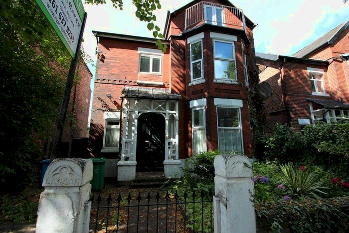 2 Bedroom Flat To Rent In Maple Avenue, Chorlton, Manchester, M21
