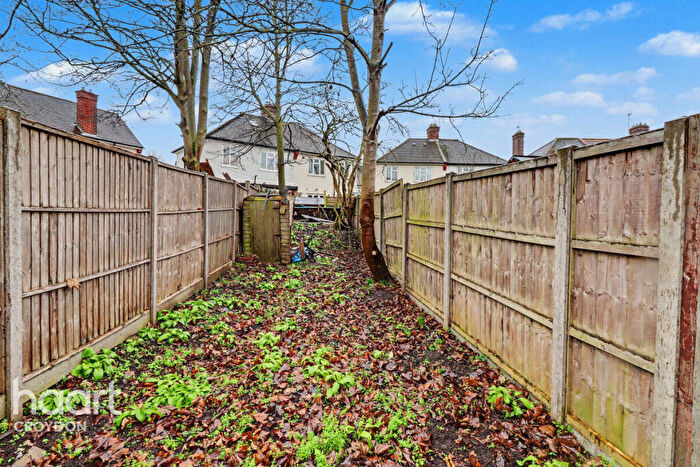 2 Bedroom Terraced House For Sale In Fawcett Road, Croydon, CR0