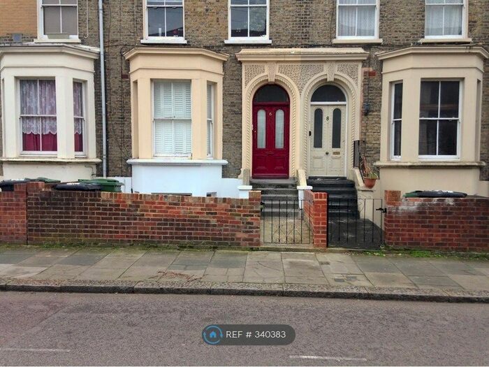 1 Bedroom Flat To Rent In Upper Ground Floor, London, SE5