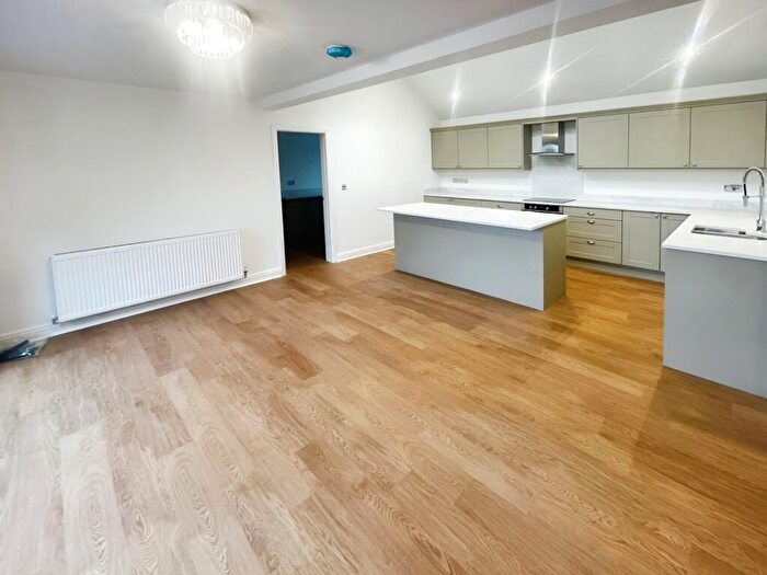 2 Bedroom Bungalow To Rent In Ledsham Lane, Ellesmere Port, Cheshire, CH66