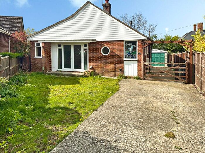 3 Bedroom Bungalow For Sale In Melrose Gardens, Arborfield Cross, Reading, RG2