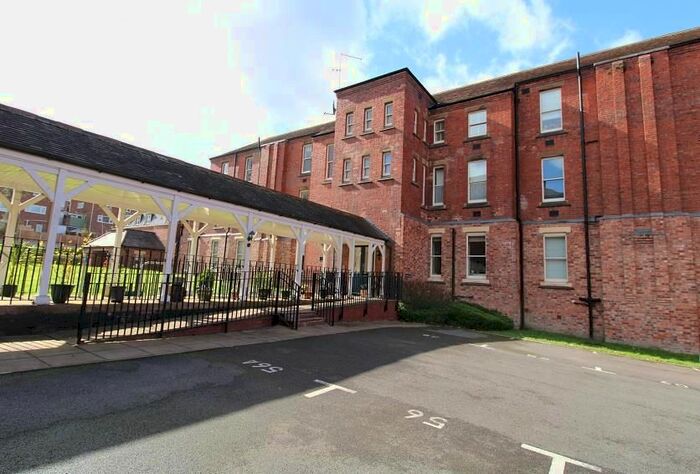 2 Bedroom Flat To Rent In Willetts Lodge, Clock Tower View, Stourbridge, DY8