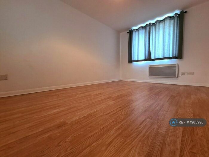 1 Bedroom Flat To Rent In St. Albans Road, Hersden, Canterbury, CT3