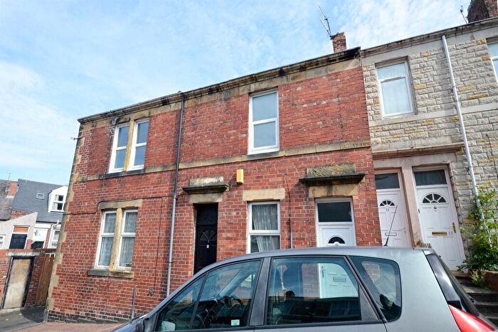 2 Bedroom Flat To Rent In Howe Street, Gateshead, NE8