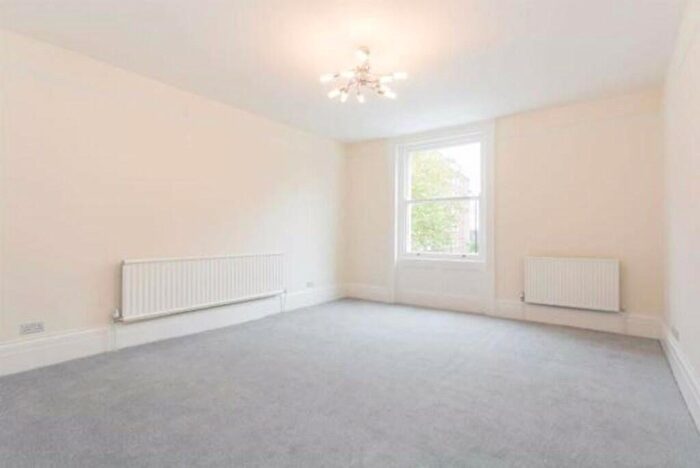 4 Bedroom Apartment To Rent In Finchley Road, St Johns Wood, NW8