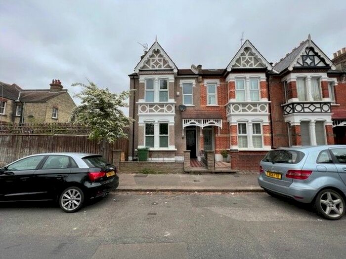 3 Bedroom End Of Terrace House To Rent In Vincent Road, London, E4