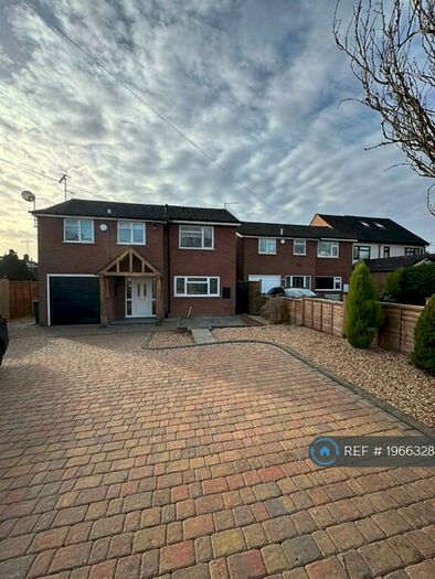 4 Bedroom Detached House To Rent In Birmingham Road, Allesley, Coventry, CV5