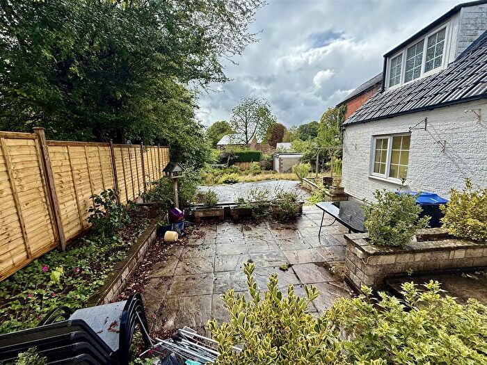 5 Bedroom Terraced House For Sale In Northgate Street, Devizes, SN10