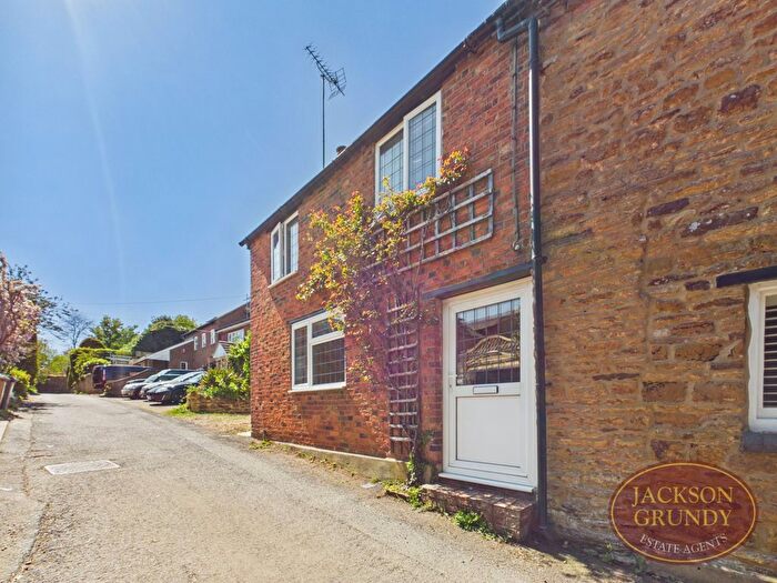 2 Bedroom Cottage For Sale In Back Lane, Scaldwell, NN6