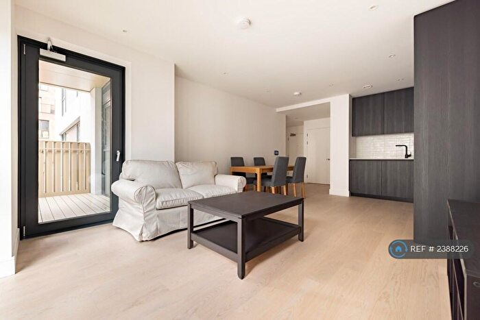 1 Bedroom Flat To Rent In Hewson Way, London, SE17