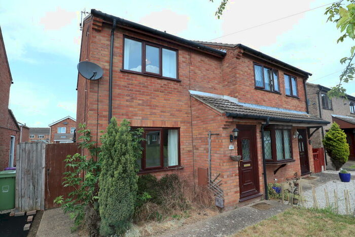 2 Bedroom Semi-Detached House To Rent In Rivehall Avenue, Welton, LN2