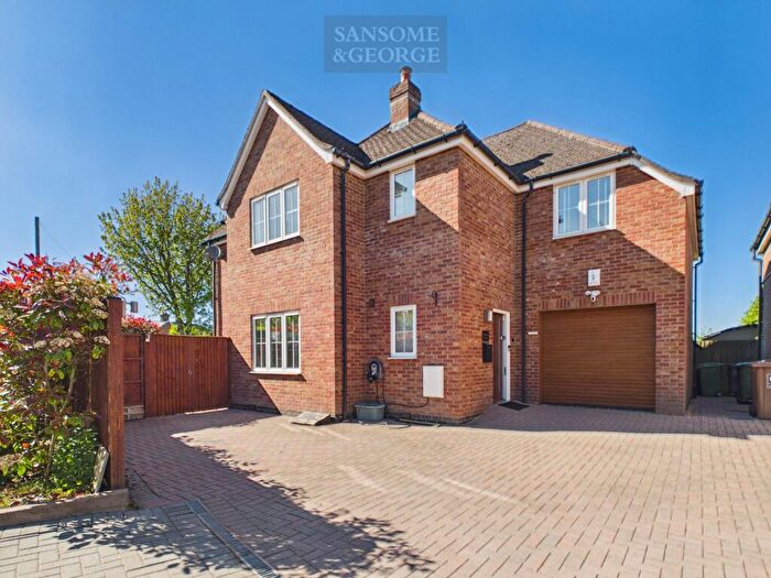 4 Bedroom Detached House For Sale In Monk Sherborne Road, Charter Alley, RG26
