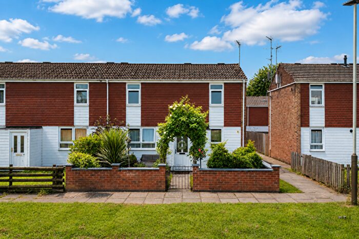 3 Bedroom End Of Terrace House For Sale In Selkirk Road, Rushey Mead, Leicester, LE4