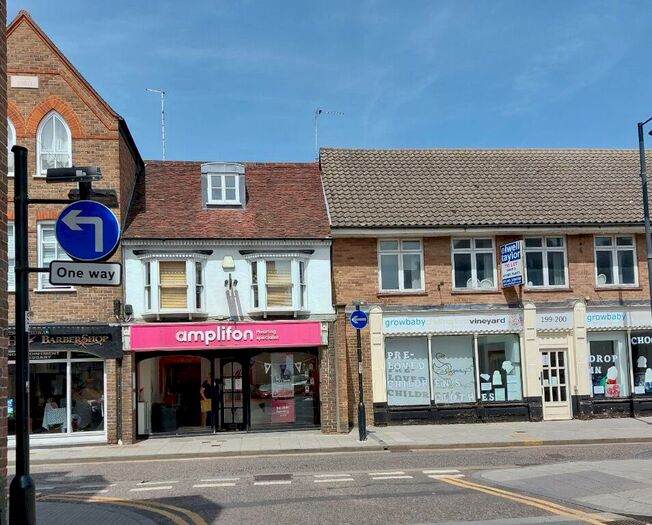 1 Bedroom Flat To Rent In Moulsham Street, Old Moulsham, Chelmsford, CM2