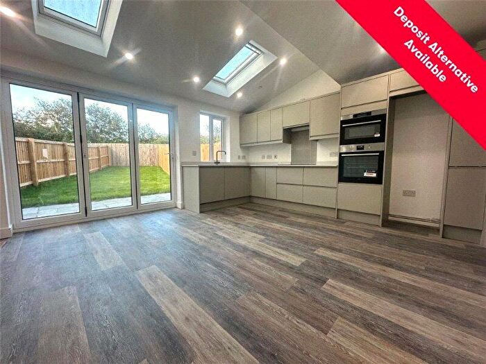 4 Bedroom Semi-Detached House To Rent In Holly Lodge Road, Bristol, Somerset, BS5