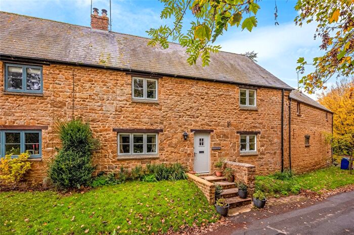 3 Bedroom Terraced House For Sale In Milton, Banbury, Oxon, OX15