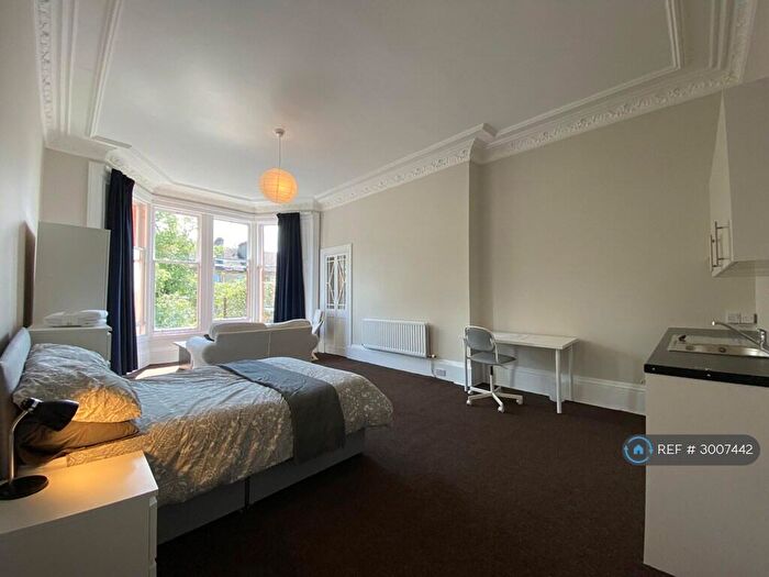 5 Bedroom Flat To Rent In Wilton Street Hmo, Glasgow, G20