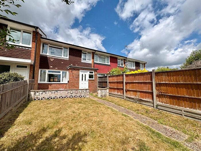 3 Bedroom House To Rent In Eton Place, Farnham, GU9