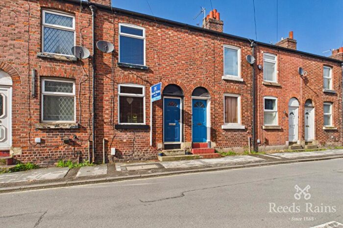 2 Bedroom Terraced House For Sale In Coare Street, Macclesfield, Cheshire, SK10