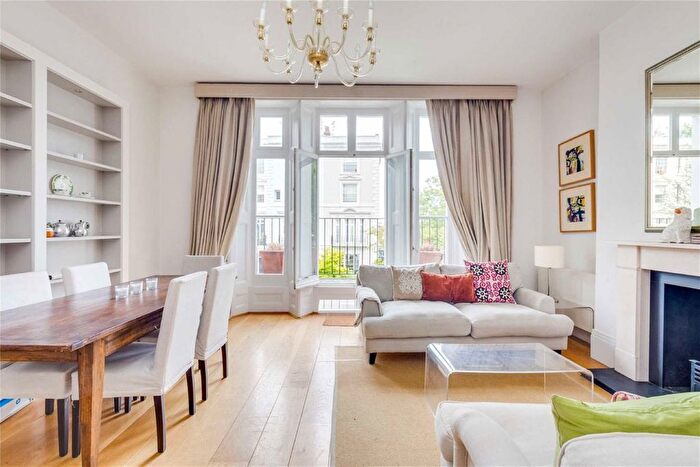 2 Bedroom Flat To Rent In Chepstow Villas, Notting Hill, W11