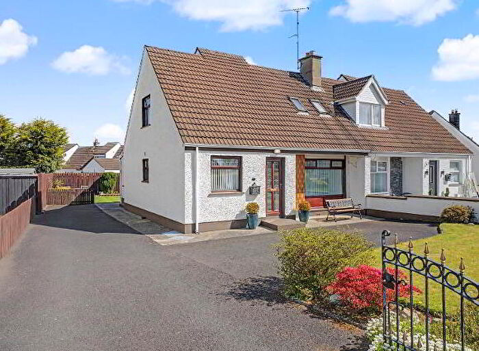 3 Bedroom Semi-detached Bungalows For Sale In Whitehill Park, Limavady, BT49