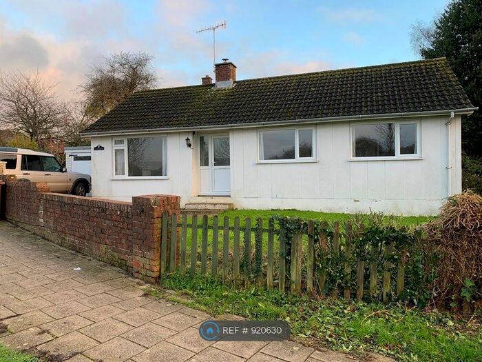 3 Bedroom Bungalow To Rent In Churchfield Way, Wye, TN25