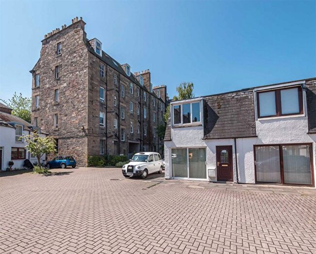 2 Bedroom Terraced House To Rent In Raeburn Mews, Edinburgh, EH4