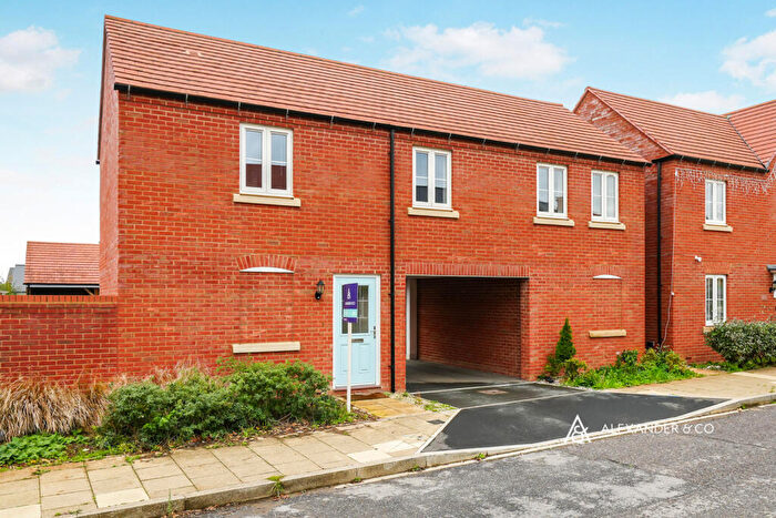 2 Bedroom Flat To Rent In Bishop Road, Bicester, Oxfordshire, OX26