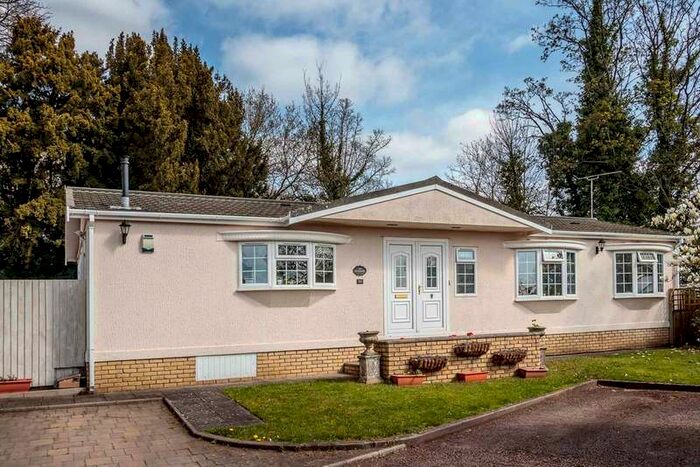 3 Bedroom Detached Bungalow For Sale In Clanna Country Park, Alvington, GL15