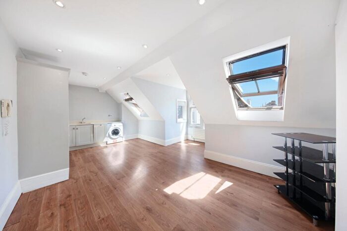 1 Bedroom Flat To Rent In High Street, Croydon, CR0