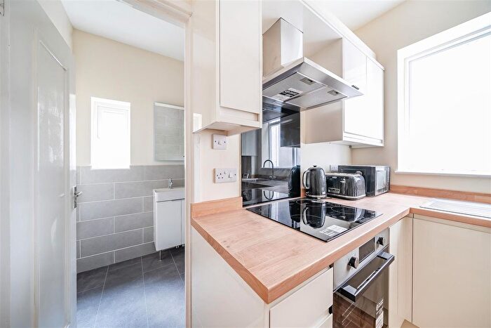 1 Bedroom Flat For Sale In Cheltenham Road, Cotham, BS6