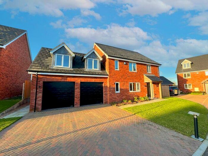 4 Bedroom Detached House For Sale In Lodge Close, Off Vicarage Lane, Long Bennington, NG23