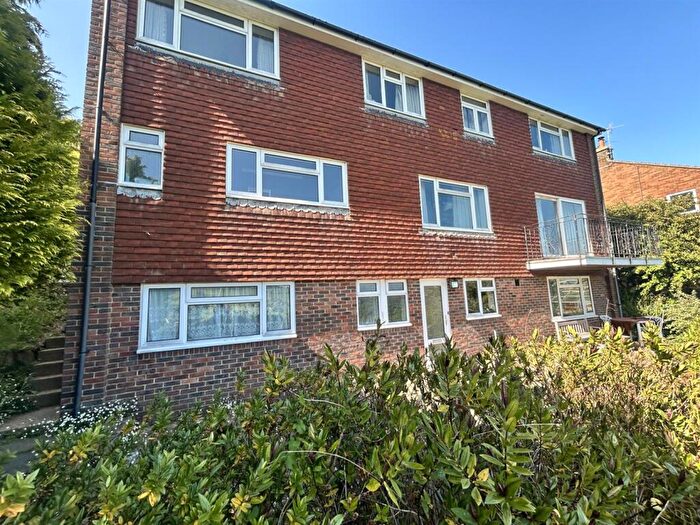 1 Bedroom Apartment To Rent In Pashley Road, Eastbourne, BN20