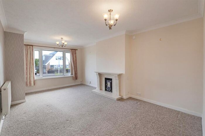 2 Bedroom Bungalow For Sale In Eversley Close, Maidstone, ME16