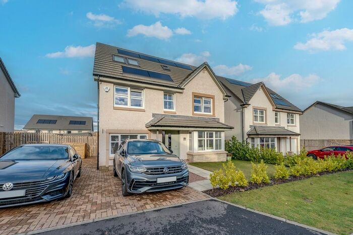 5 Bedroom Detached House For Sale In Muir Way, Milnathort, Kinross, KY13