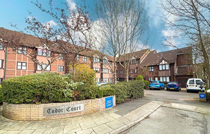 2 Bedroom Flat For Sale In Tudor Court, Liverpool, L19