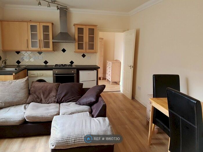 1 Bedroom Flat To Rent In Azalea Terrace North, Sunderland, SR2
