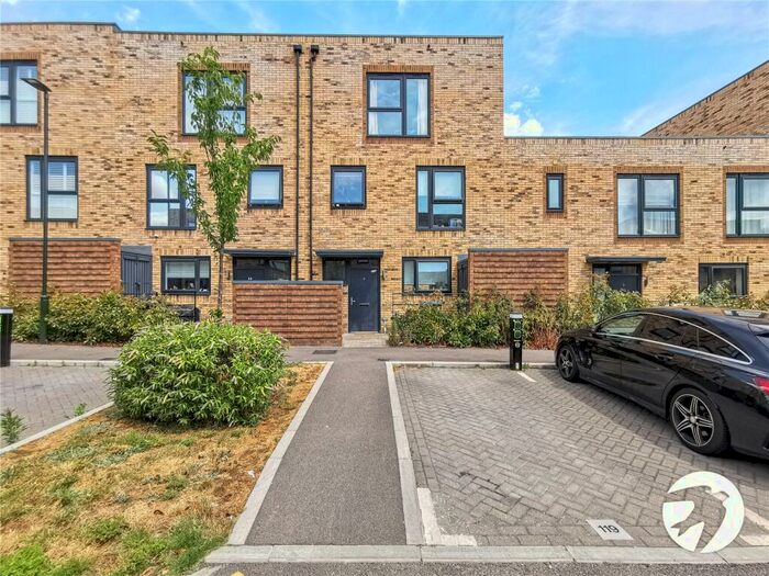 4 Bedroom Terraced House To Rent In Adit Road, Erith, Kent, DA8