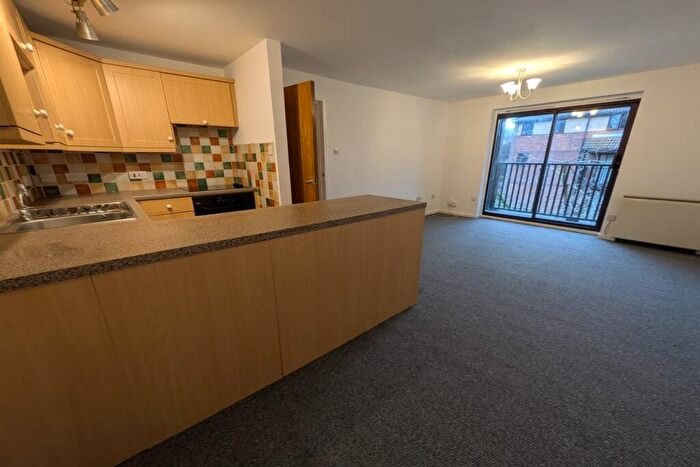 1 Bedroom Apartment To Rent In Alderney Street, Lenton, NG7