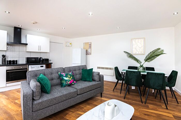 2 Bedroom Flat To Rent In The Reporter, Wellington Road, Dewsbury, West Yorkshire, WF13