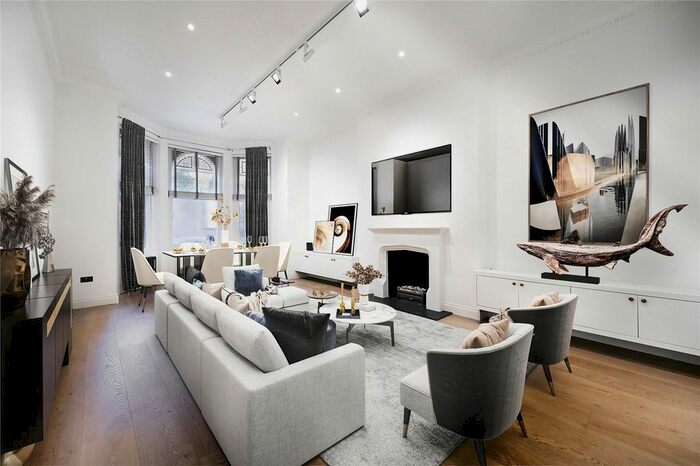 2 Bedroom Flat To Rent In Barkston Gardens, London, SW5