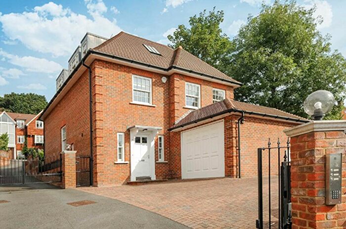 5 Bedroom House To Rent In Southwood Avenue, Kingston Upon Thames, KT2