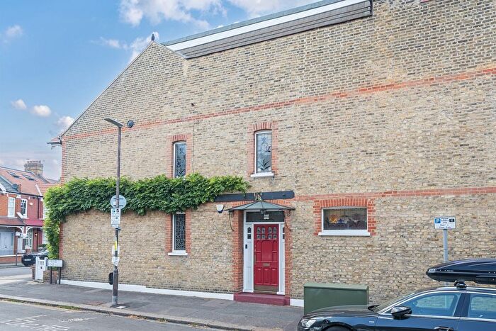 5 Bedroom End Of Terrace House To Rent In Melrose Avenue, London, SW19